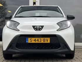 Toyota Aygo (2023) thumbnail 6