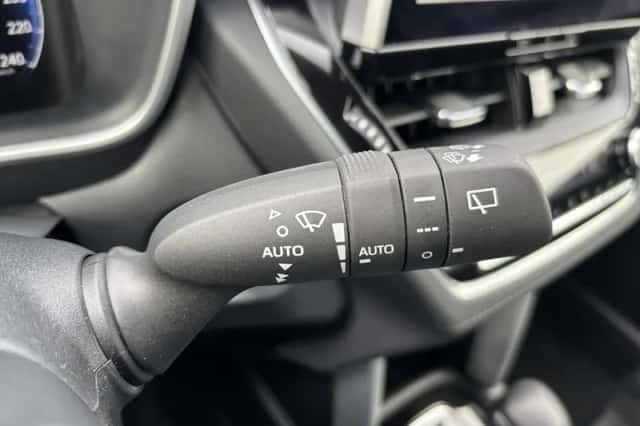 Toyota Corolla (2024) thumbnail 23