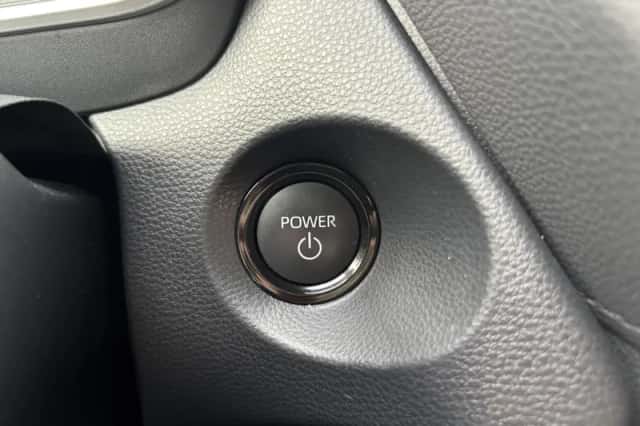 Toyota Corolla (2024) thumbnail 25