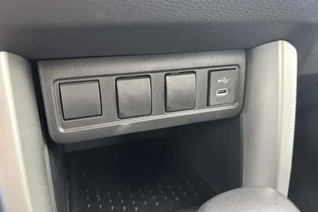 Toyota Corolla (2024) thumbnail 31