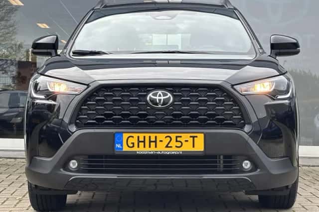 Toyota Corolla Cross (2024) thumbnail 6