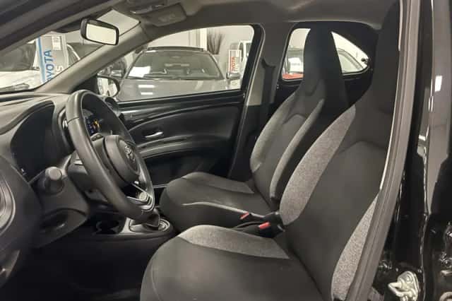 Toyota Aygo (2024) thumbnail 3