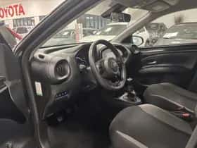 Toyota Aygo (2024) thumbnail 4
