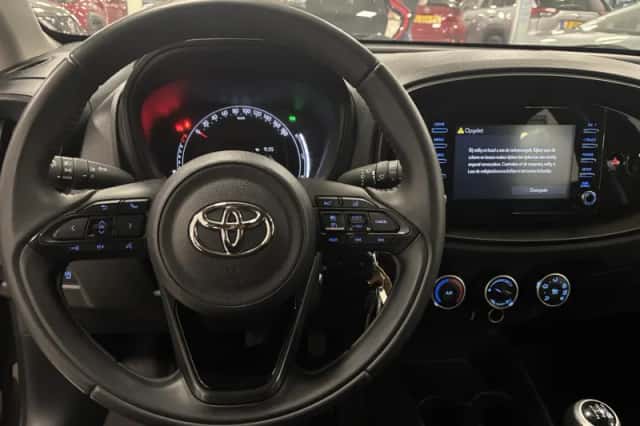 Toyota Aygo (2024) thumbnail 7