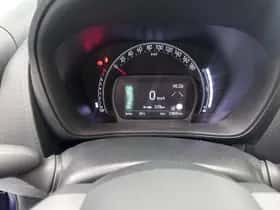 Toyota Aygo (2024) thumbnail 4