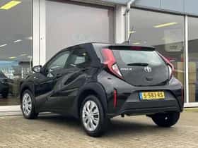 Toyota Aygo (2022) thumbnail 11