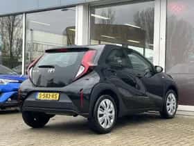 Toyota Aygo (2022) thumbnail 13