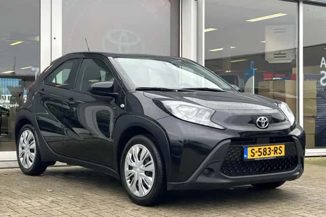 Toyota Aygo (2022) thumbnail 5