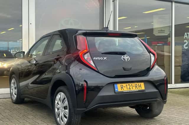 Toyota Aygo (2022) thumbnail 11
