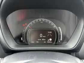 Toyota Aygo (2022) thumbnail 3