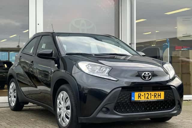 Toyota Aygo (2022) thumbnail 5
