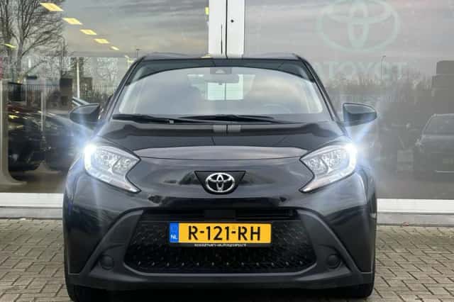 Toyota Aygo (2022) thumbnail 6
