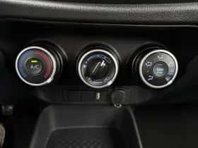 Toyota Aygo (2022) thumbnail 3