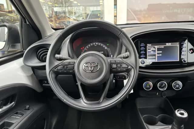 Toyota Aygo (2022) thumbnail 21