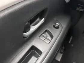 Toyota Aygo (2022) thumbnail 24
