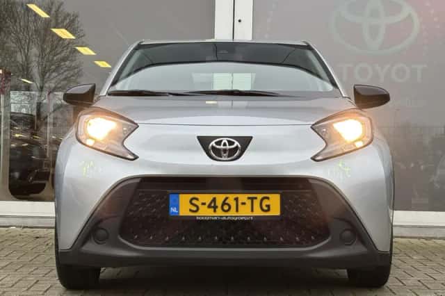 Toyota Aygo (2022) thumbnail 5