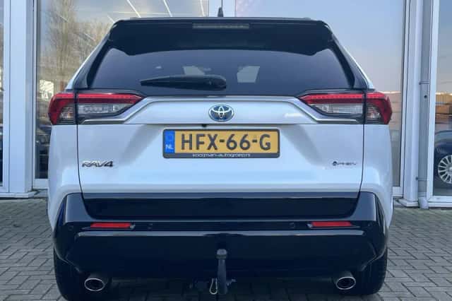 Toyota RAV4 (2025) thumbnail 13