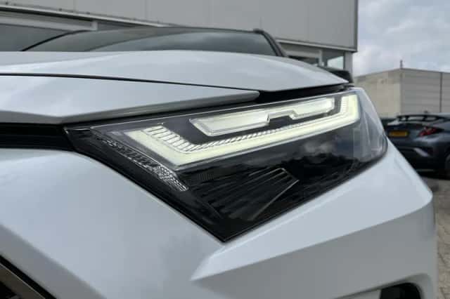 Toyota RAV4 (2025) thumbnail 3