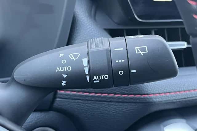 Toyota RAV4 (2025) thumbnail 22