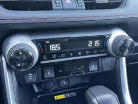 Toyota RAV4 (2025) thumbnail 4