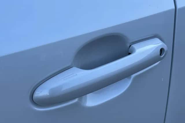 Toyota RAV4 (2025) thumbnail 32