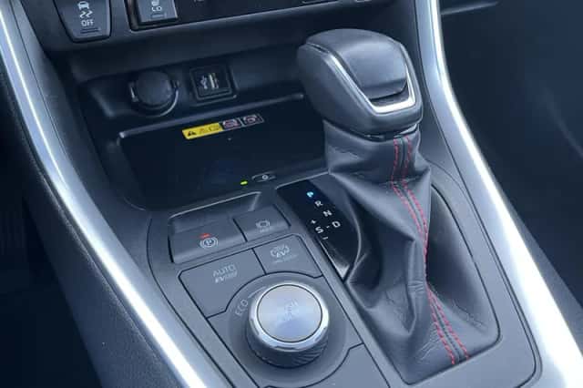 Toyota RAV4 (2025) thumbnail 47