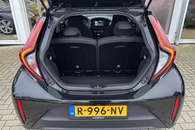Toyota Aygo (2022) thumbnail 21