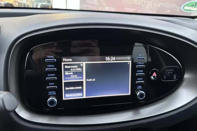 Toyota Aygo (2022) thumbnail 9