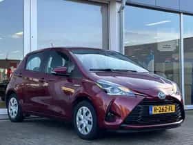 Toyota Yaris (2019) thumbnail 5