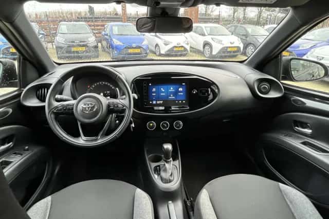 Toyota Aygo (2024) thumbnail 2