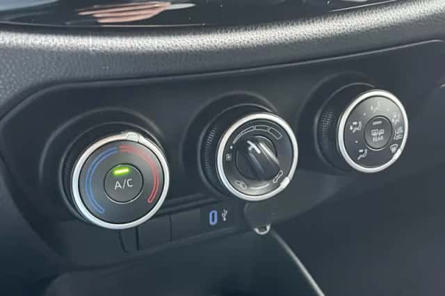 Toyota Aygo (2024) thumbnail 4