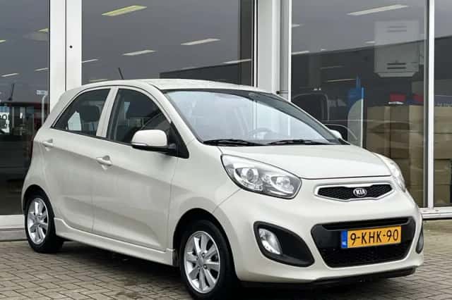 Kia Picanto (2013) thumbnail 7