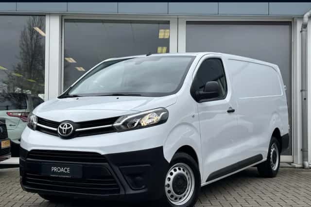 Toyota Proace (2024) thumbnail 1