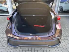 Toyota C-HR (2024) thumbnail 37
