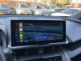 Toyota C-HR (2024) thumbnail 9