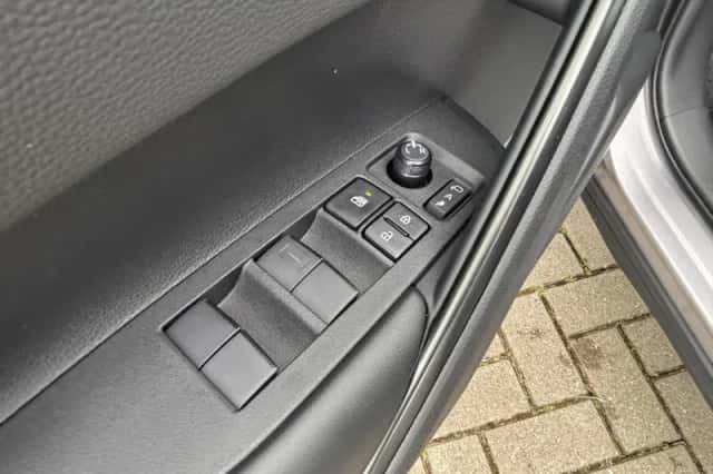 Toyota Corolla (2026) thumbnail 7