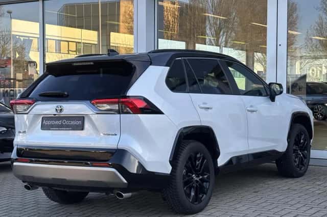 Toyota RAV4 (2025) thumbnail 12
