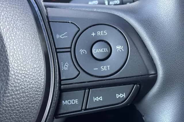Toyota RAV4 (2025) thumbnail 23