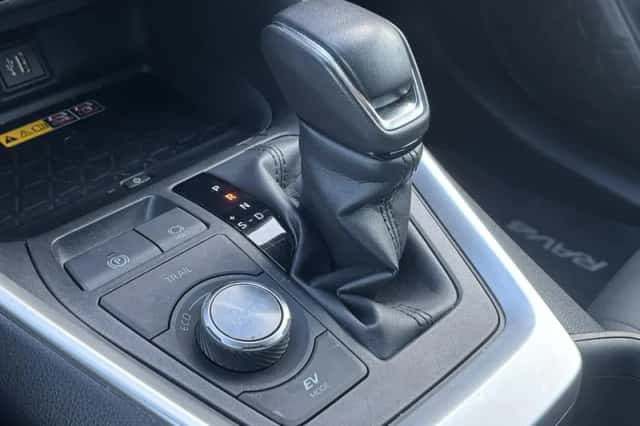 Toyota RAV4 (2025) thumbnail 28