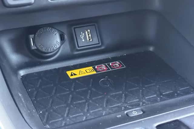 Toyota RAV4 (2025) thumbnail 29
