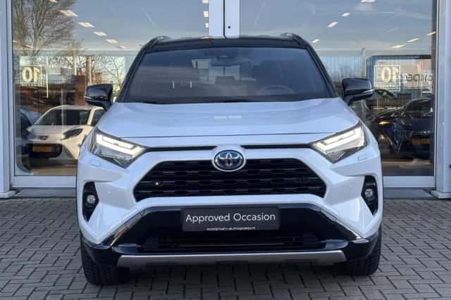 Toyota RAV4 (2025) thumbnail 6
