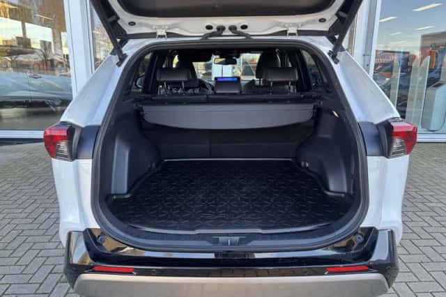 Toyota RAV4 (2025) thumbnail 10