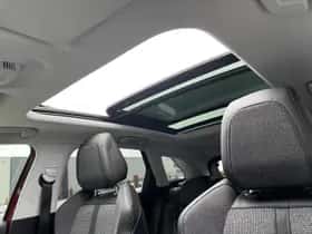 Peugeot 3008 (2018) thumbnail 14