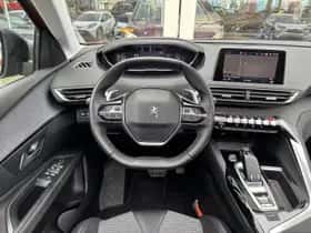 Peugeot 3008 (2018) thumbnail 18