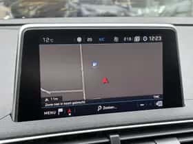 Peugeot 3008 (2018) thumbnail 28