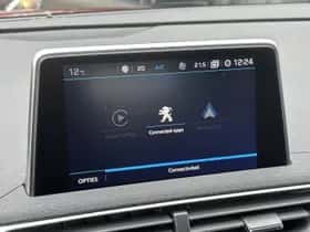 Peugeot 3008 (2018) thumbnail 30