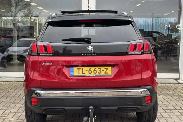 Peugeot 3008 (2018) thumbnail 8