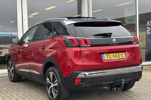 Peugeot 3008 (2018) thumbnail 9