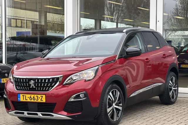 Peugeot 3008 (2018) thumbnail 6