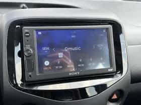 Toyota Aygo (2017) thumbnail 15
